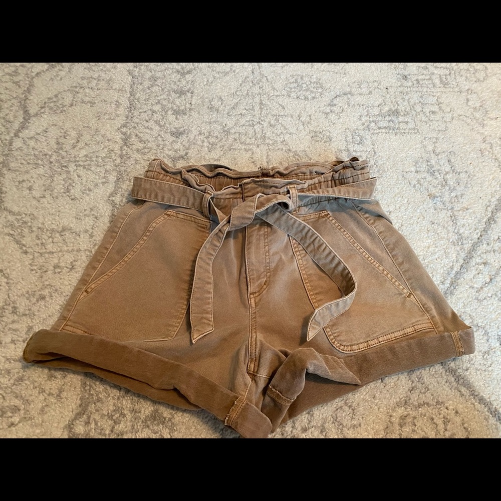 Ann Taylor LOFT Women’s Khaki Shorts